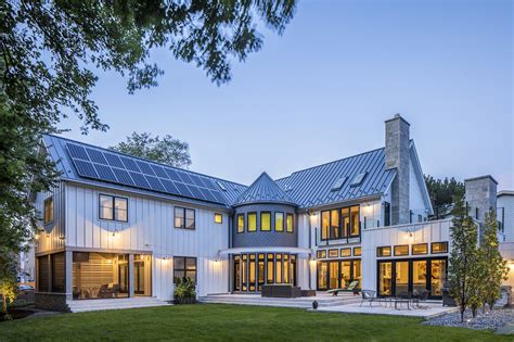 modern metal roof homes